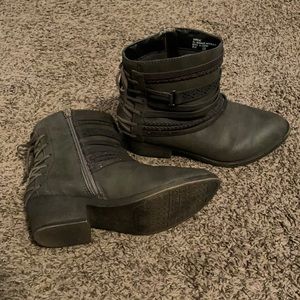 Pop Boots Grey Size 8